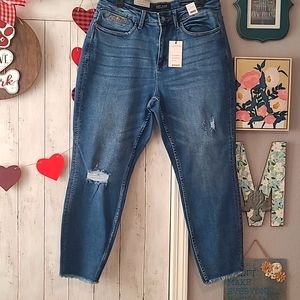 Judy Blue Howdy Boyfriend Fit Distressed Jeans